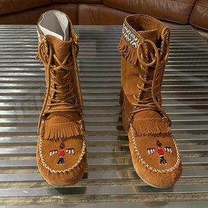Minnetonka Moccasin Leather Beaded Fringe Calf Boots